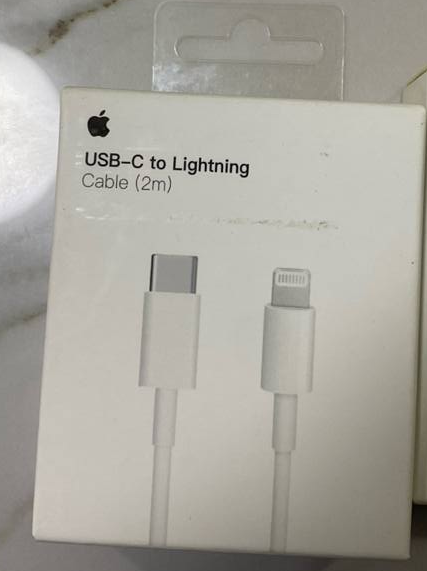 Apple fast charging cable 2 meters C to Lightning